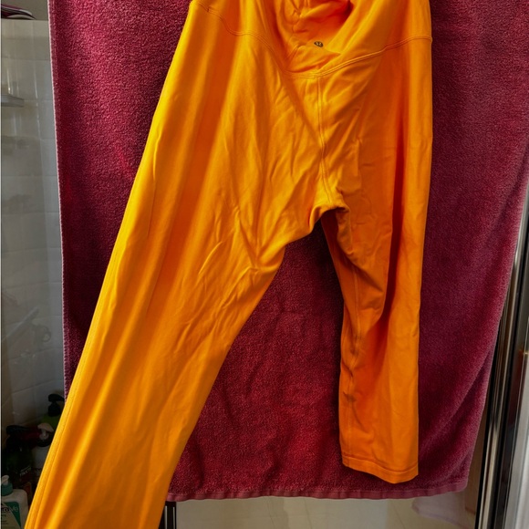 Women's Yellow Cropped Leggings Size 14 Lululemon Align Crop 21” Mango Dream - Picture 5 of 5